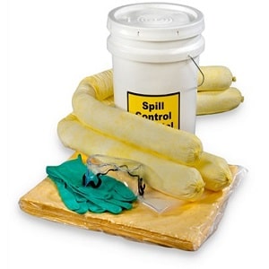 chemical spill kit with 5 gallon absorbent capacity with plastic bucket